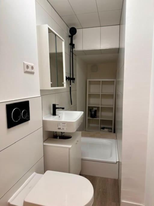 Especially Souterrain Apartment Heilbronn Buitenkant foto