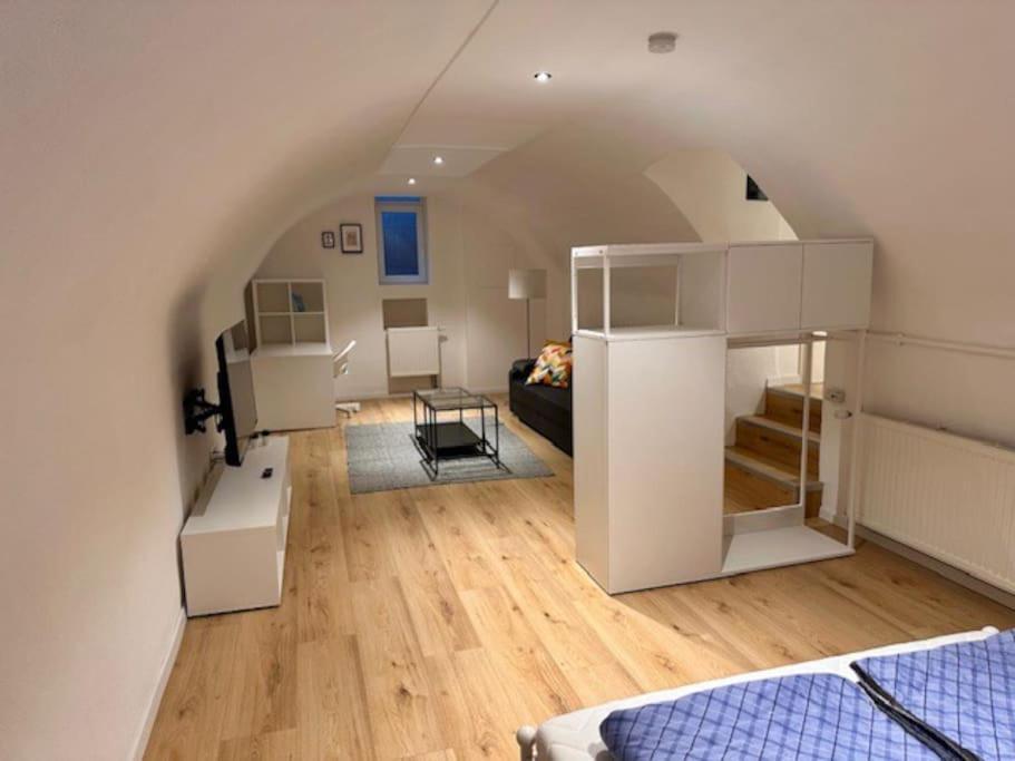 Especially Souterrain Apartment Heilbronn Buitenkant foto